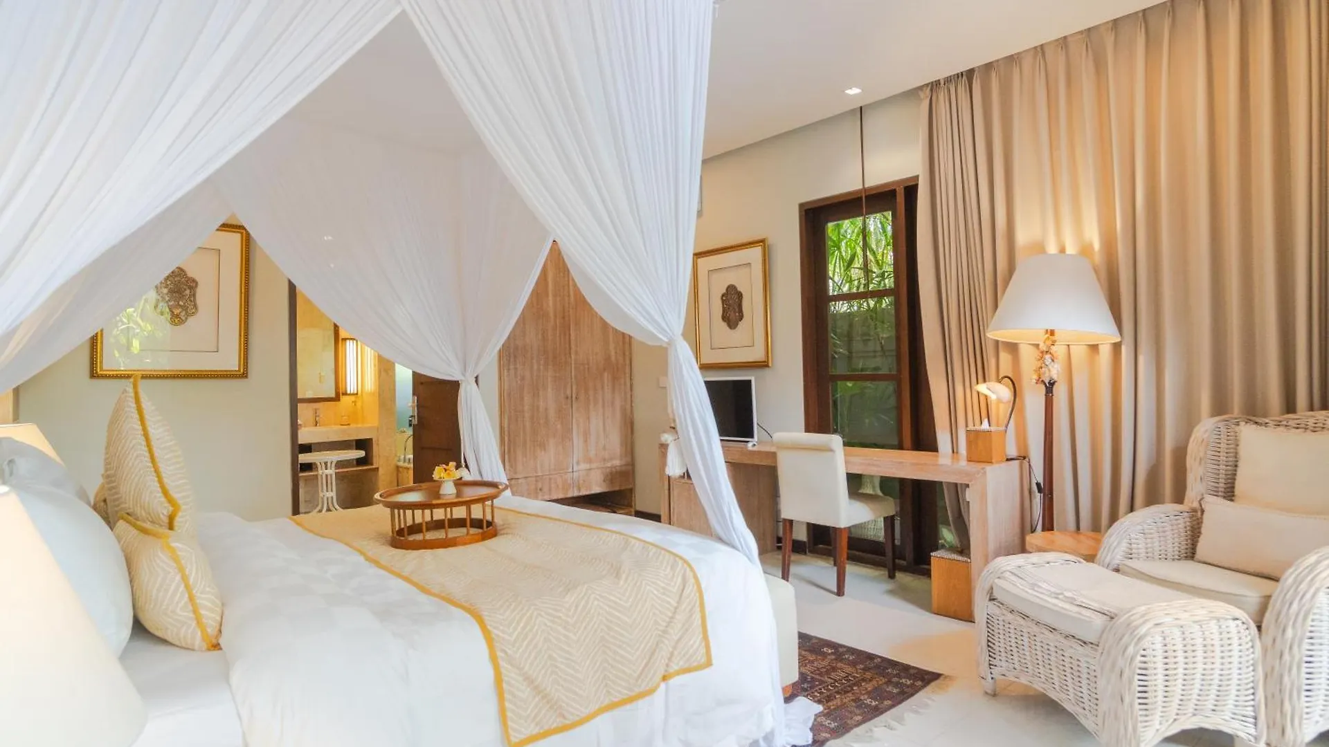 Contatti di Akhira One Seminyak